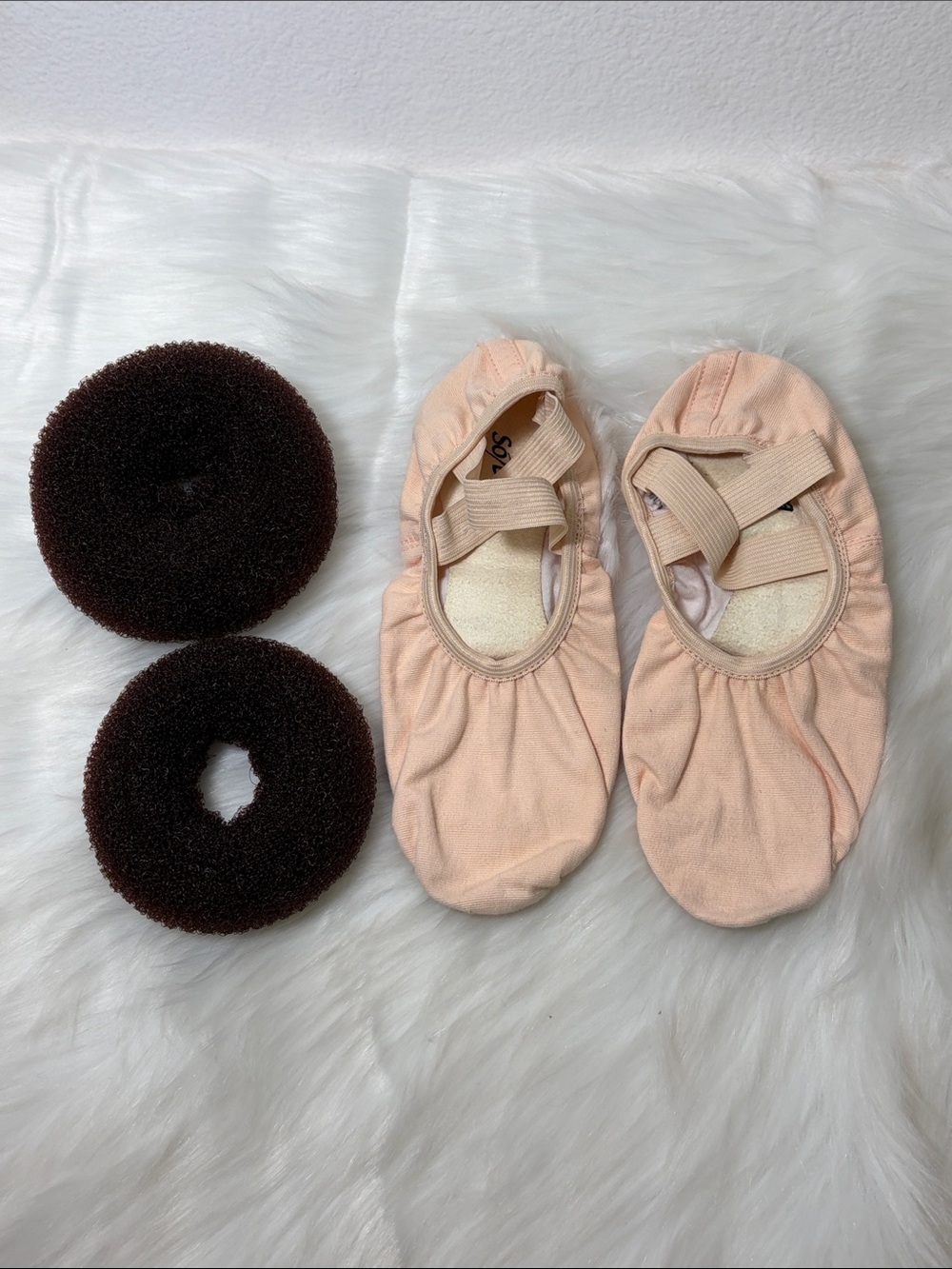 Set So Danca Pink Ballet Slippers Soft Canvas Dance Shoes Hair Bun